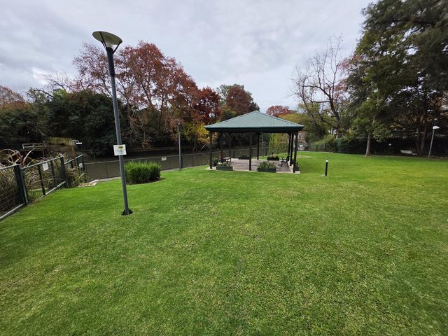 place photo 34