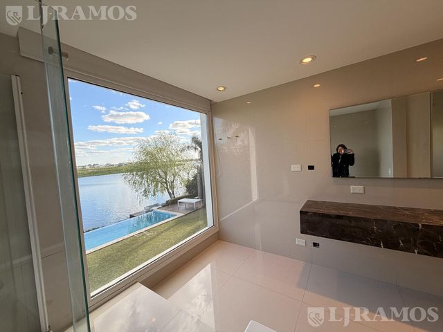 place photo 49