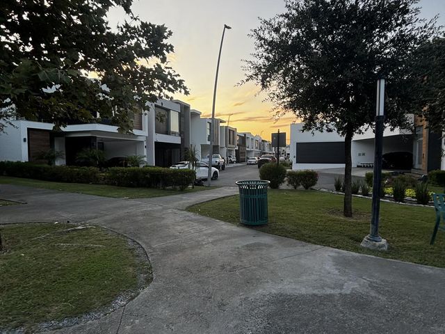 place photo 44