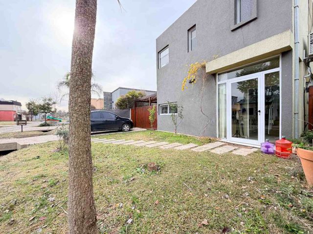 place photo 83