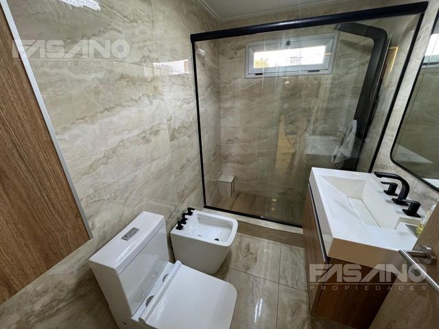 place photo 47