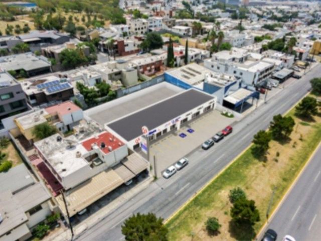 LOCALES COMERCIALES EN RENTA COLINAS DE SAN JERONIMO MONTERREY, N.L.