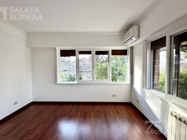 place photo 96