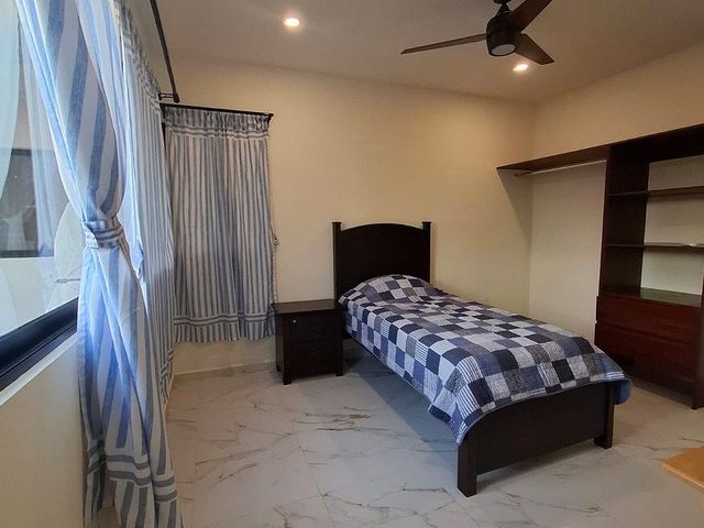 place photo 32