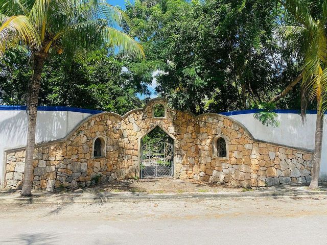 place photo 34