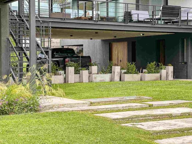 place photo 72