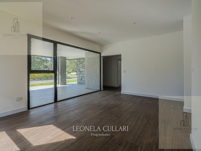 place photo 62