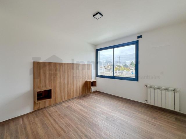 place photo 60