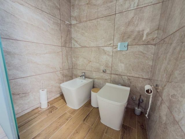 place photo 50