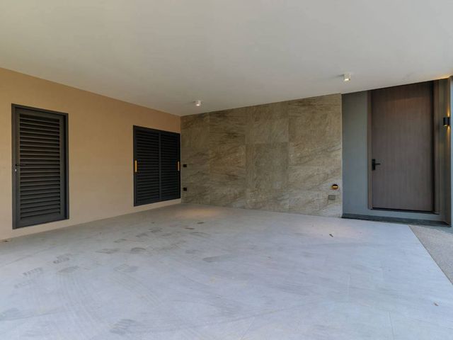 place photo 60