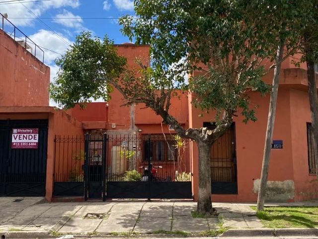 Casa en venta en Quilmes Oeste