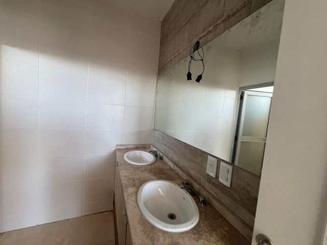 place photo 95