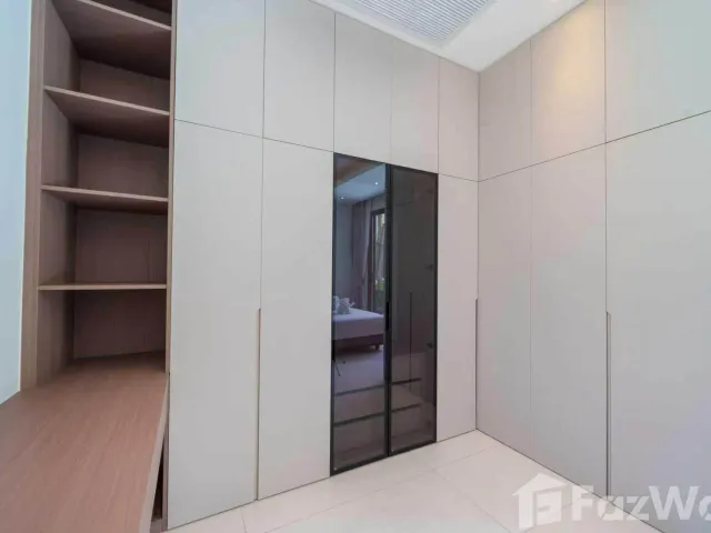 place photo 48