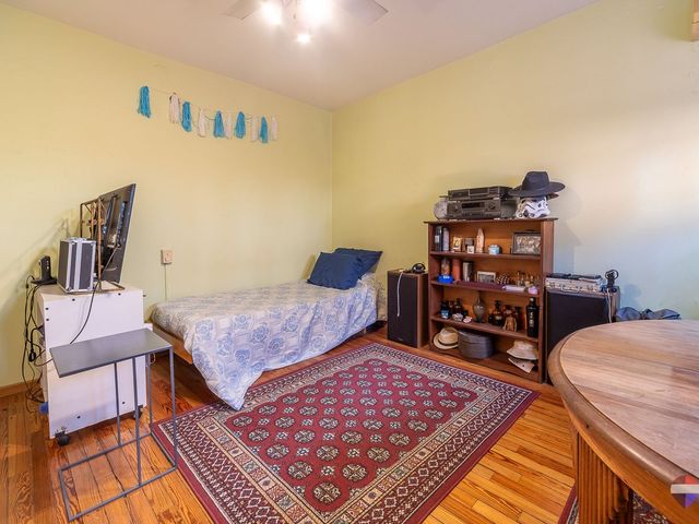 place photo 44
