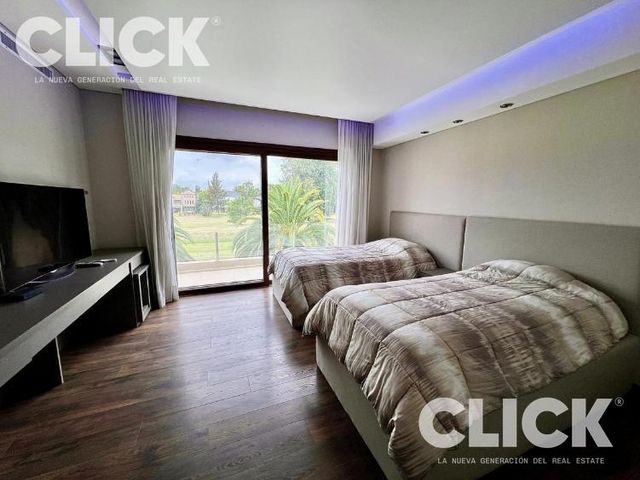 place photo 70
