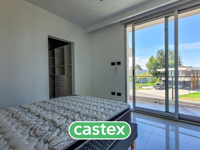 place photo 52