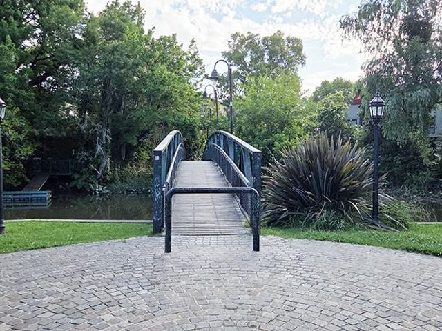 place photo 43