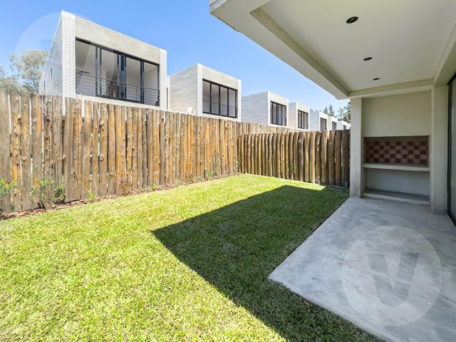 place photo 56