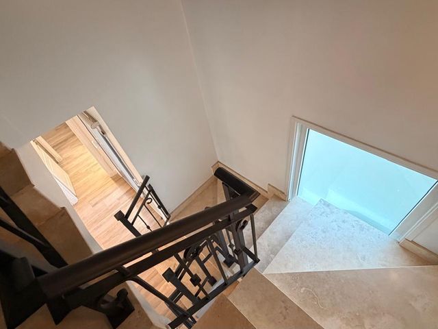 place photo 52