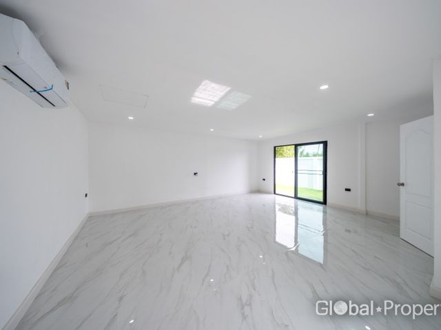 place photo 54