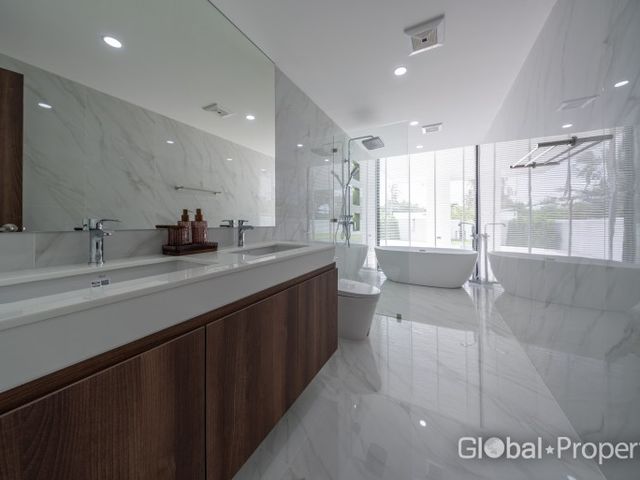 place photo 36