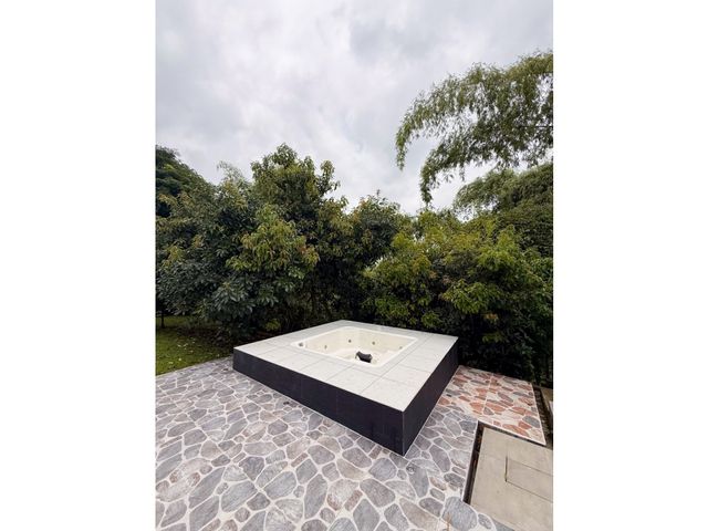 place photo 48