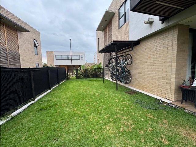 place photo 25