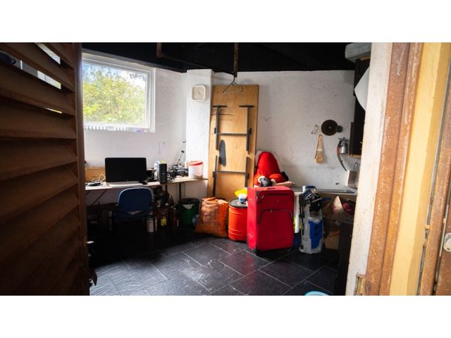 place photo 48