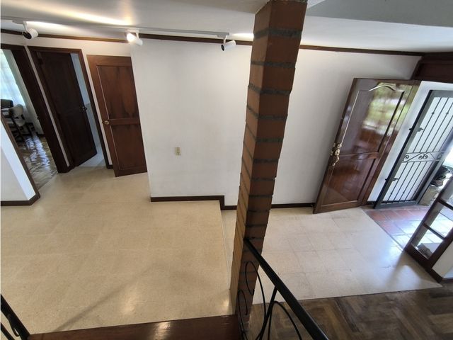 place photo 100