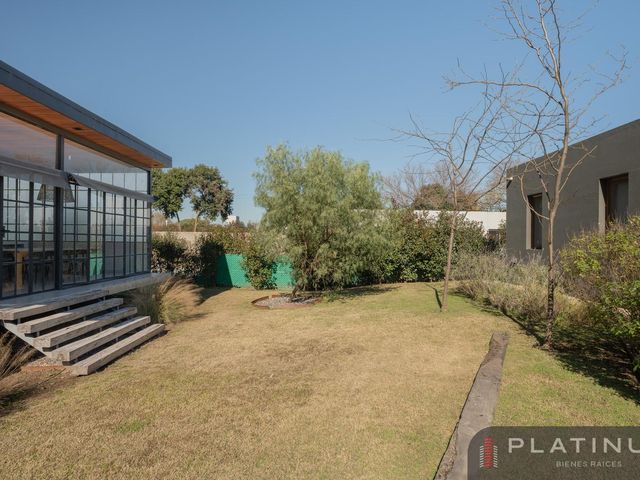 place photo 37