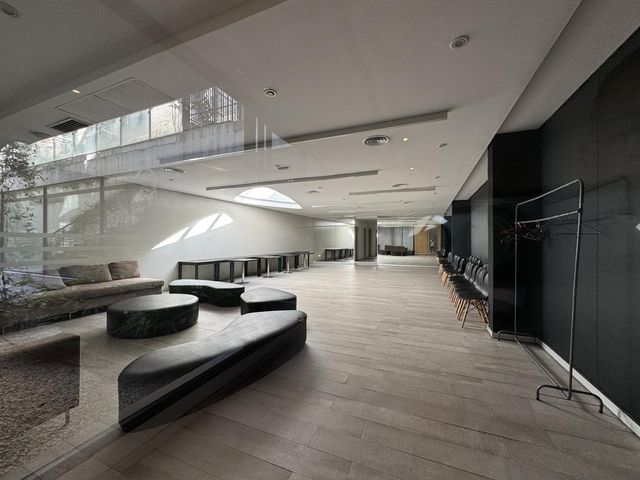place photo 48