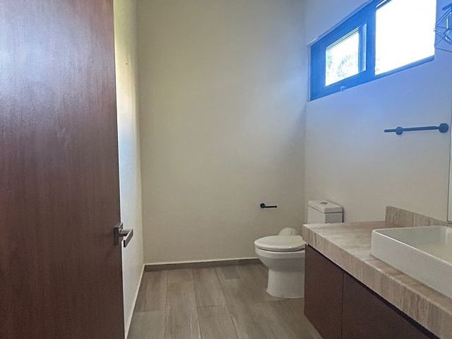 place photo 36