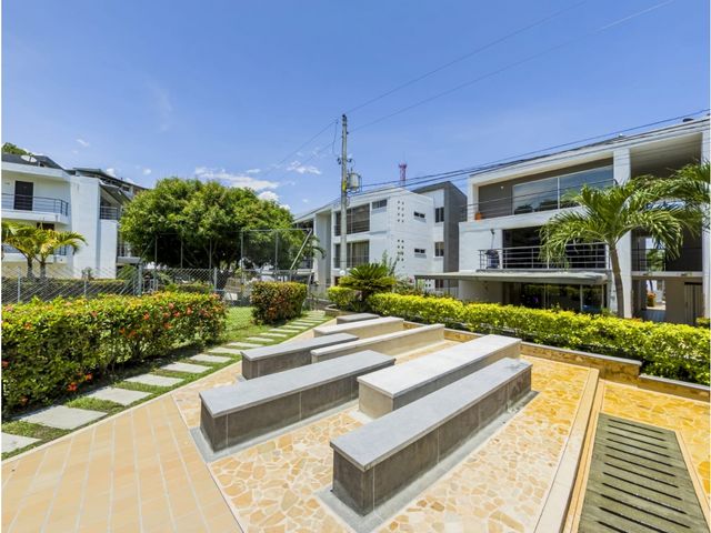 place photo 25