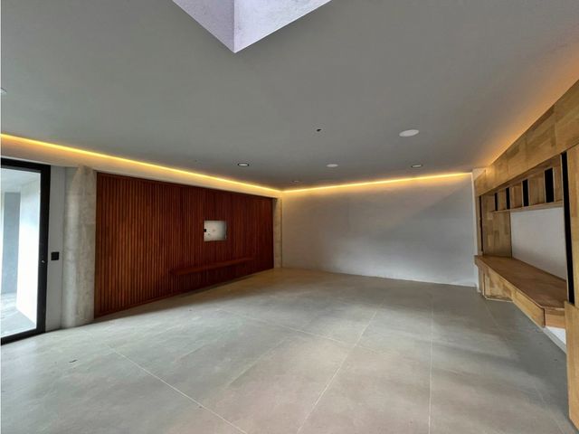 place photo 48