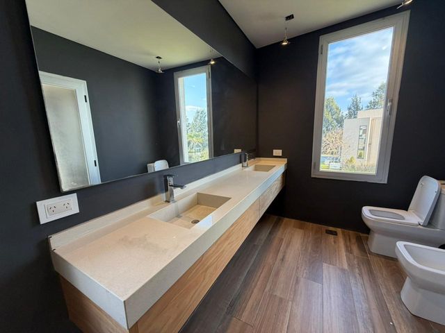 place photo 47
