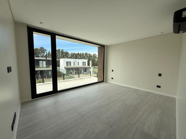 place photo 60