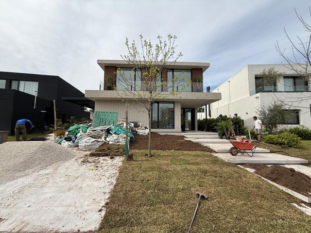 place photo 69