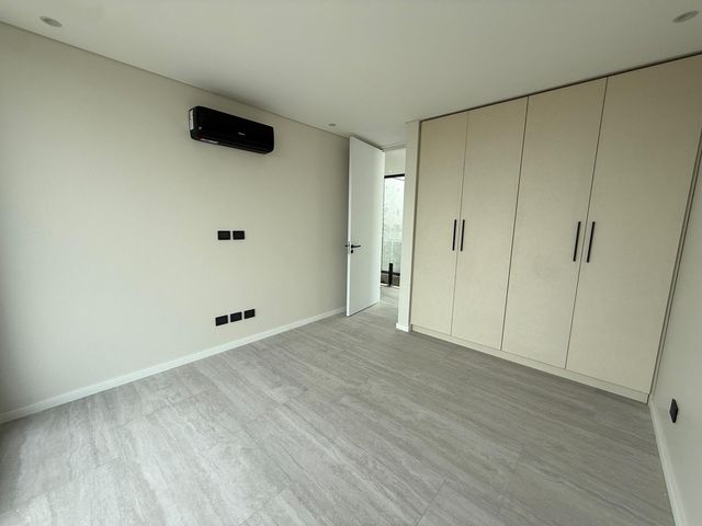 place photo 52