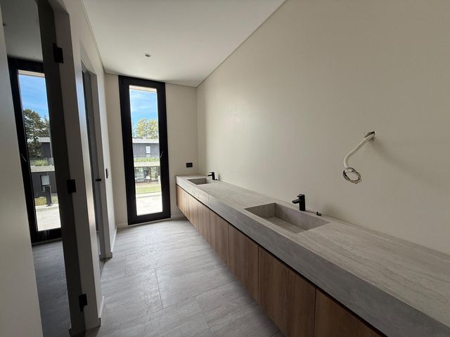 place photo 58