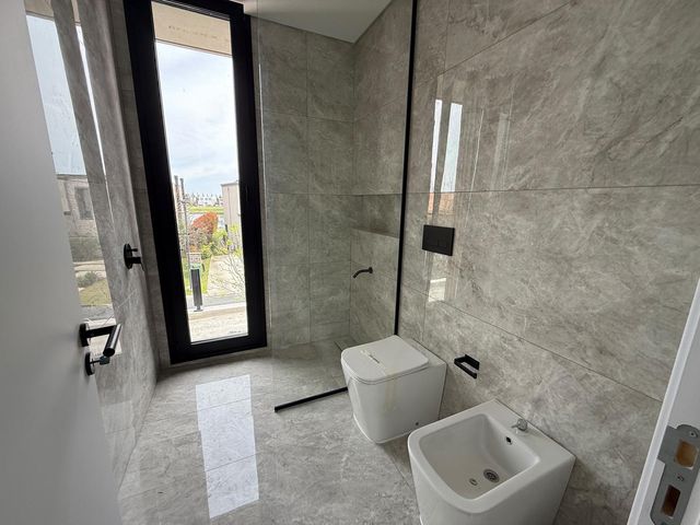 place photo 49