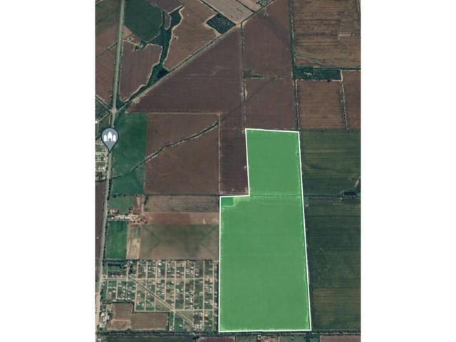 Campo Agricola en Colonia Tirolesa