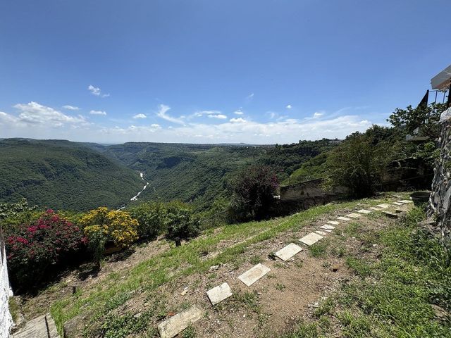 place photo 32