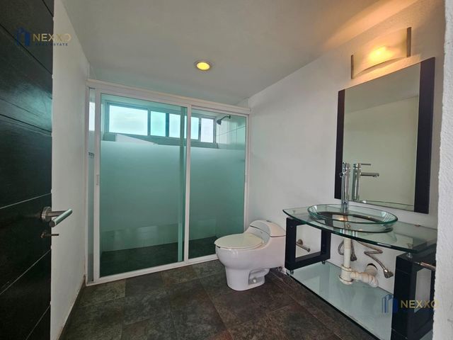place photo 49