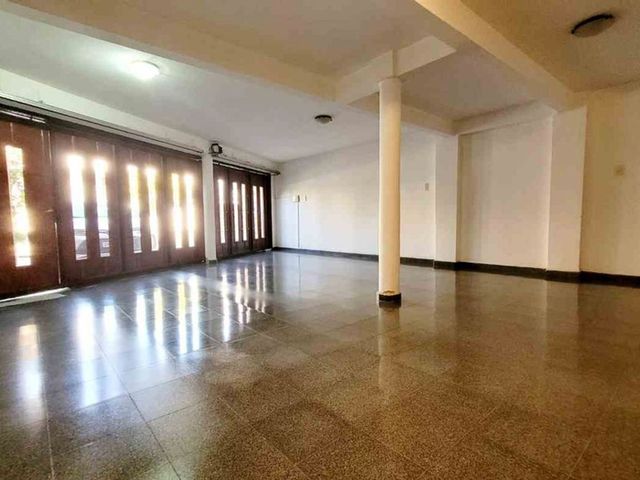 place photo 50