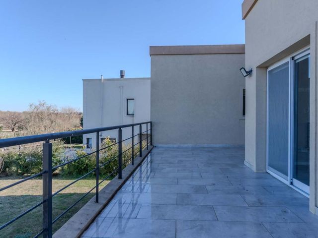 place photo 49