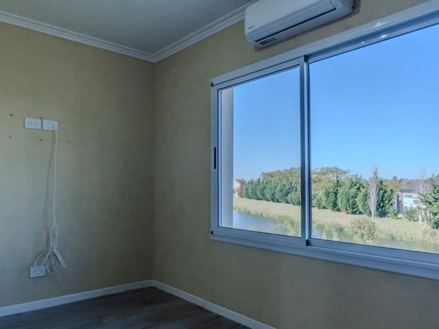 place photo 48