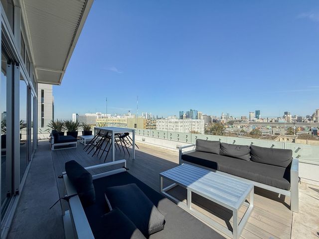 place photo 50