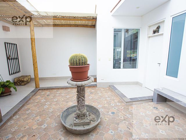 place photo 32
