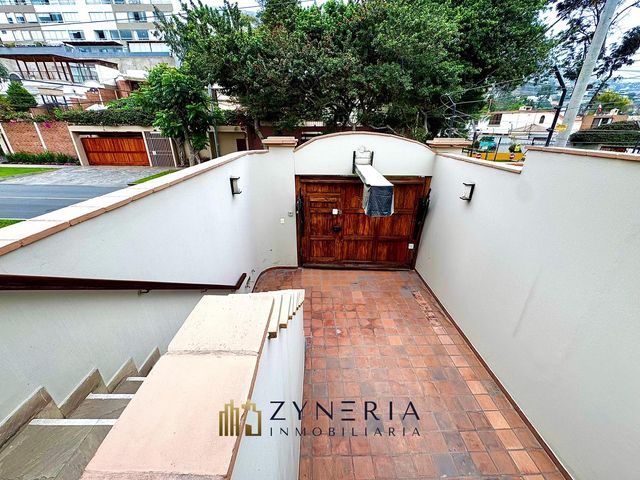 place photo 53