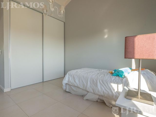 place photo 65